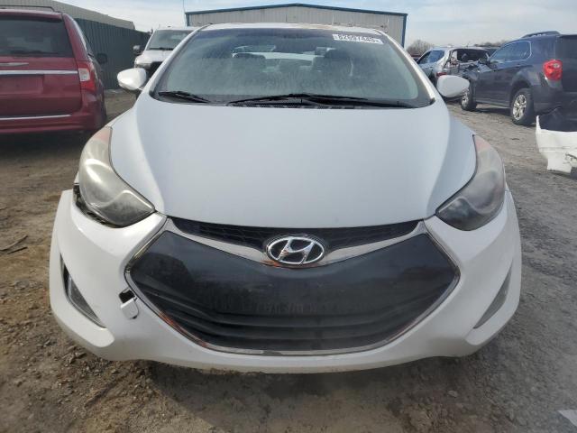 KMHDH6AE2DU001104 - 2013 HYUNDAI ELANTRA CO GS WHITE photo 5