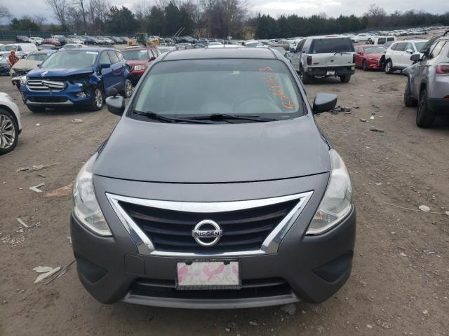 3N1CN7APXKL816144 - 2019 NISSAN VERSA S GRAY photo 5