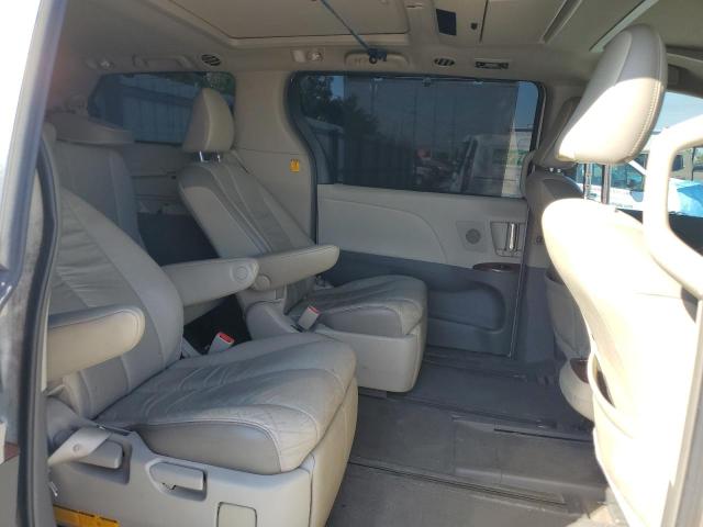 5TDDK3DC3BS025346 - 2011 TOYOTA SIENNA XLE Ağ foto 11