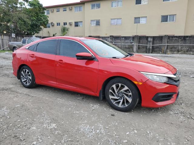 2HGFC2F78JH500634 - 2018 HONDA CIVIC EX RED photo 4