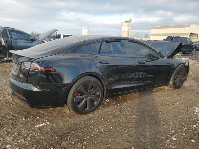 5YJSA1E61RF540125 - 2024 TESLA MODEL S Черный фото 3