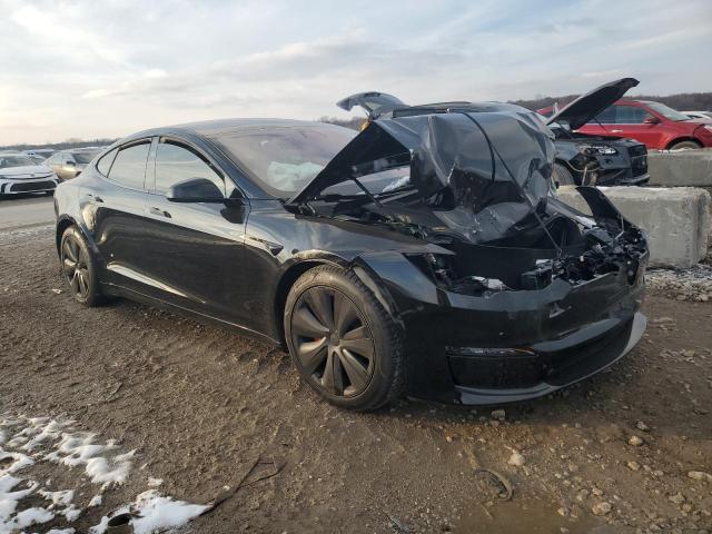 5YJSA1E61RF540125 - 2024 TESLA MODEL S Черный фото 4