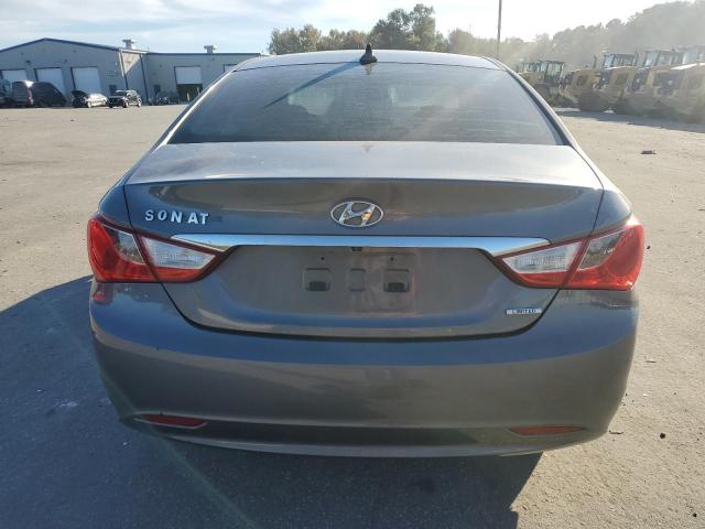 5NPEC4AC3BH187060 - 2011 HYUNDAI SONATA SE 灰色 照片 6