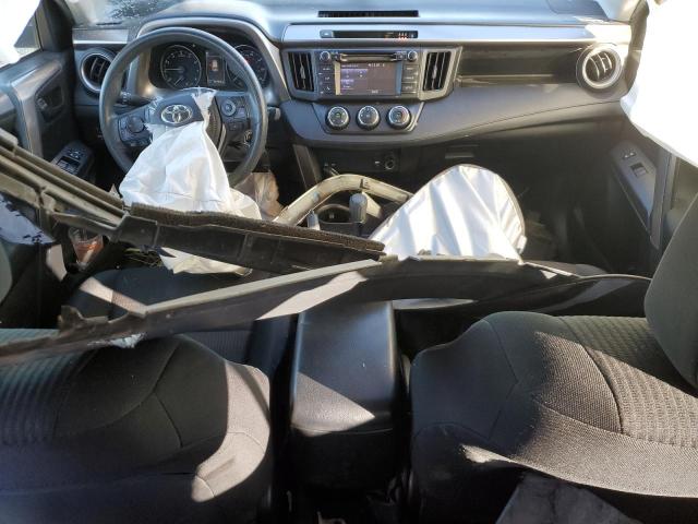 JTMBFREV0JJ724802 - 2018 TOYOTA RAV4 LE Szary zdjęcie 8