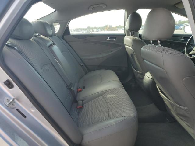 5NPEC4AB5CH476868 - 2012 HYUNDAI SONATA SE 银色 照片 10