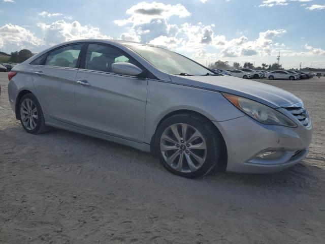 5NPEC4AB5CH476868 - 2012 HYUNDAI SONATA SE 银色 照片 4