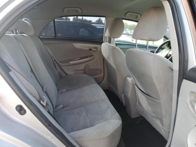5YFBU4EE1CP039361 - 2012 TOYOTA COROLLA BASE Argent photo 10