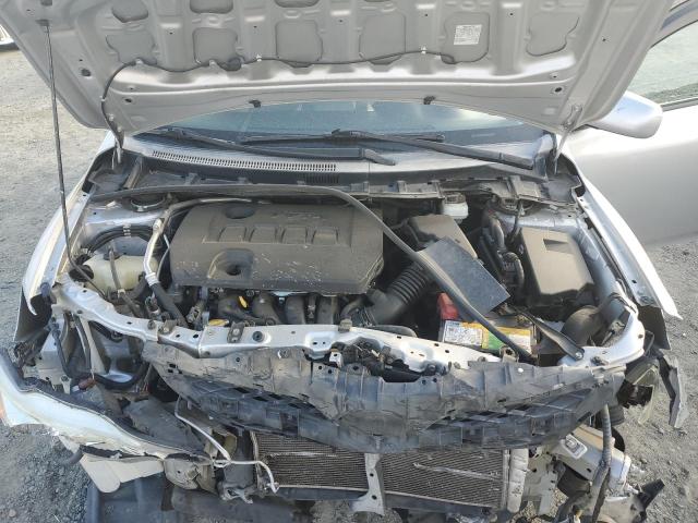 5YFBU4EE1CP039361 - 2012 TOYOTA COROLLA BASE Argent photo 11