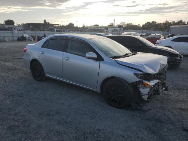 5YFBU4EE1CP039361 - 2012 TOYOTA COROLLA BASE Argent photo 4