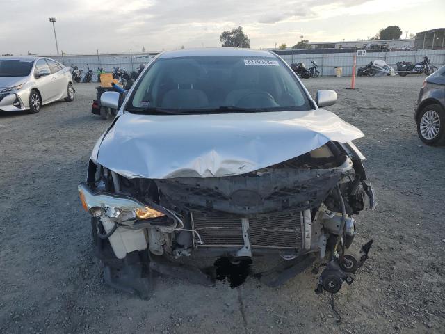 5YFBU4EE1CP039361 - 2012 TOYOTA COROLLA BASE Argent photo 5