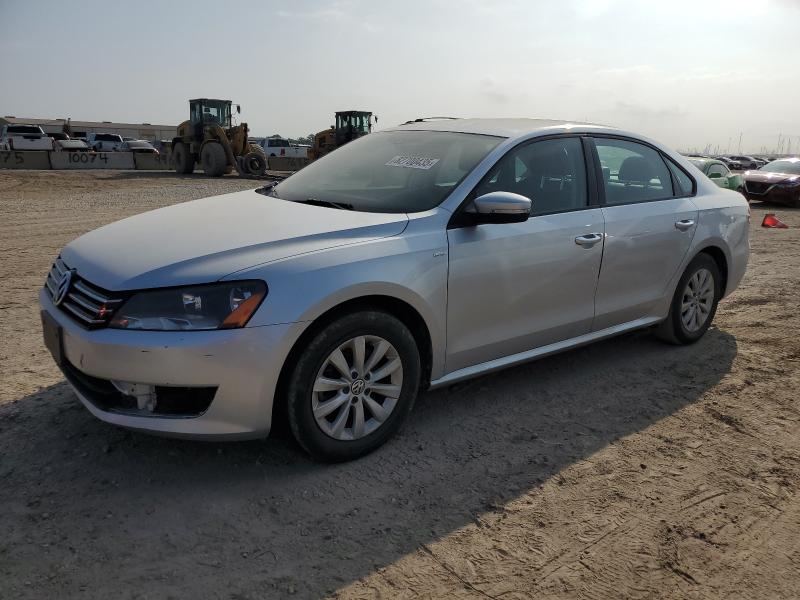 2015 VOLKSWAGEN PASSAT S, 