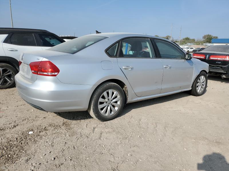 1VWAT7A33FC058959 - 2015 VOLKSWAGEN PASSAT S Күміс фото 3