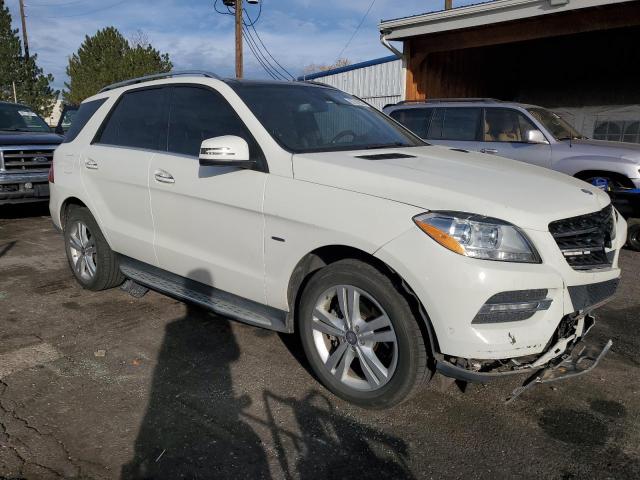 4JGDA5HB9CA011851 - 2012 MERCEDES-BENZ ML 350 4MATIC WHITE photo 4