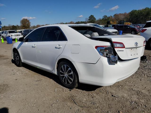 4T1BF1FK3EU332497 - 2014 TOYOTA CAMRY L WHITE photo 2