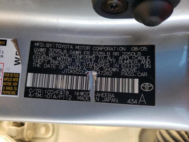 JTDKB22U957047282 - 2005 TOYOTA PRIUS SILVER photo 12