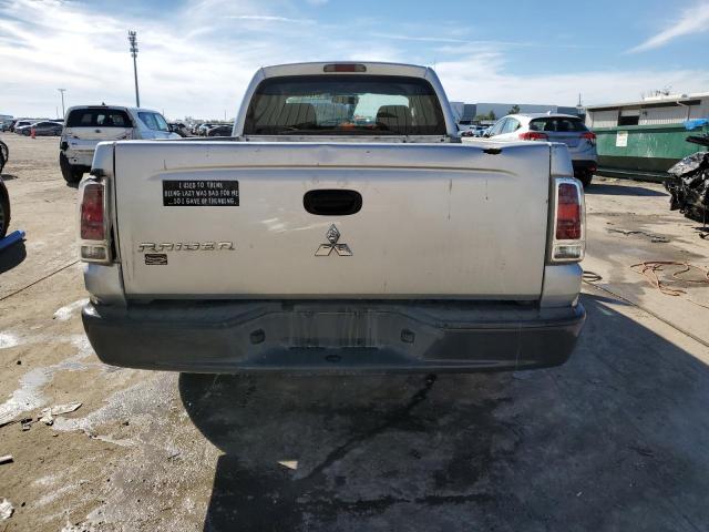 1Z7HC22K28S587133 - 2008 MITSUBISHI RAIDER LS SILVER photo 6