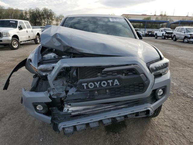 3TMCZ5AN9LM357866 - 2020 TOYOTA TACOMA DOUBLE CAB GRAY photo 5