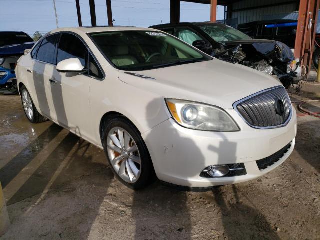 1G4PS5SK2E4199326 - 2014 BUICK VERANO WHITE photo 4