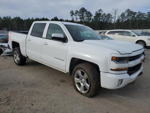 3GCUKREC9JG469071 - 2018 CHEVROLET SLVRD K1500 LT WHITE photo 4