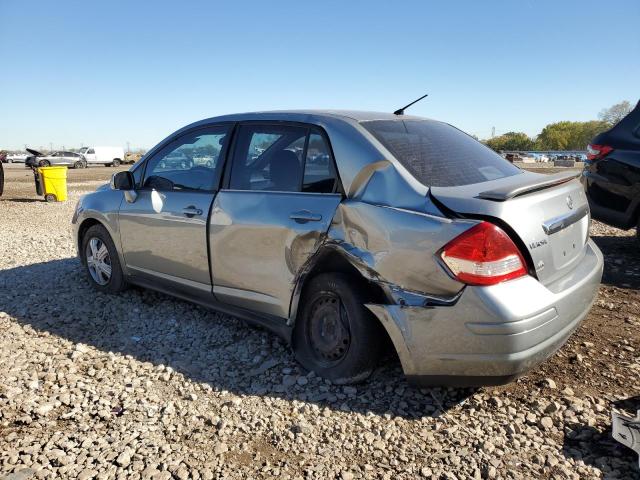 3N1BC1AP8BL471632 - 2011 NISSAN VERSA S GRAY photo 2