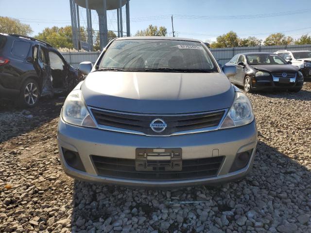 3N1BC1AP8BL471632 - 2011 NISSAN VERSA S GRAY photo 5