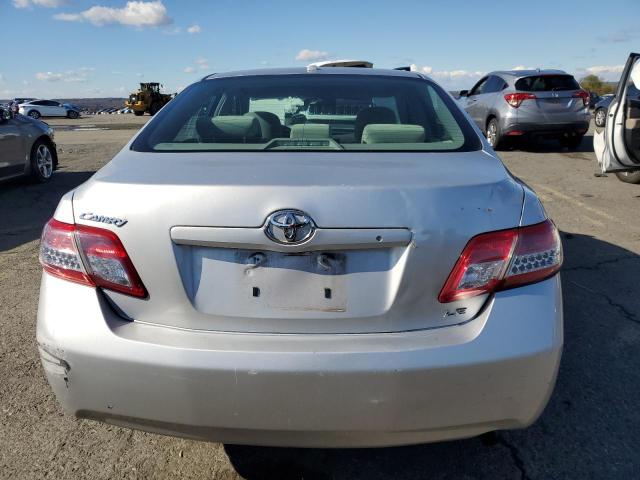 4T1BF3EK0BU142116 - 2011 TOYOTA CAMRY BASE SILVER photo 6