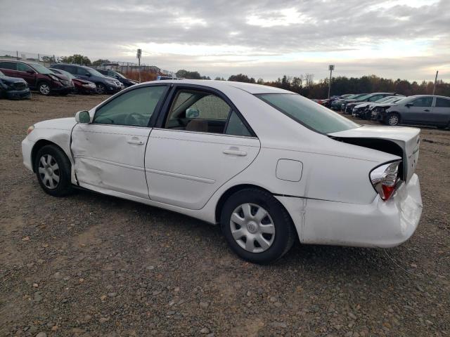 4T1BE32K72U013166 - 2002 TOYOTA CAMRY LE WHITE photo 2
