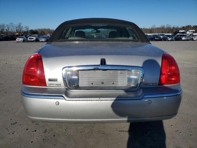 1LNHM83W93Y635385 - 2003 LINCOLN TOWN CARTIER SILVER photo 6