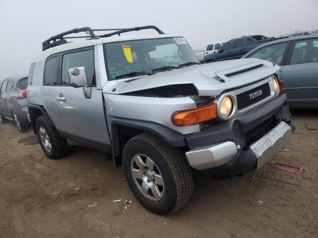 JTEBU11F570062974 - 2007 TOYOTA FJ CRUISER SILVER photo 4