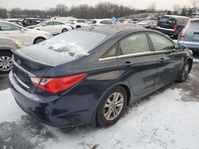 5NPEB4AC7DH738984 - 2013 HYUNDAI SONATA GLS BLUE photo 3