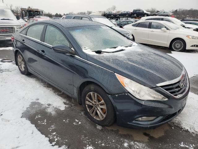 5NPEB4AC7DH738984 - 2013 HYUNDAI SONATA GLS BLUE photo 4