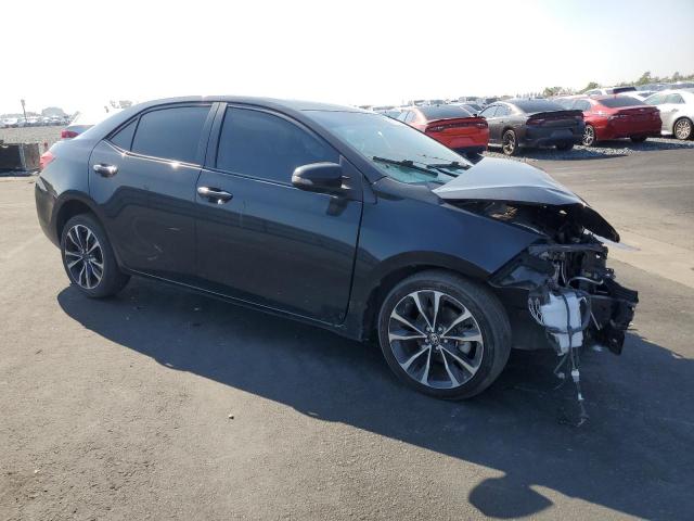 2T1BURHE1JC026437 - 2018 TOYOTA COROLLA L BLACK photo 4