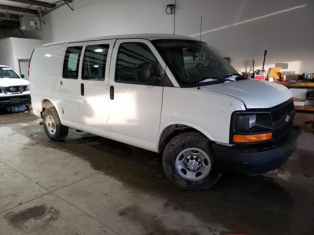 1GCWGAFF5G1304162 - 2016 CHEVROLET EXPRESS G2 WHITE photo 4