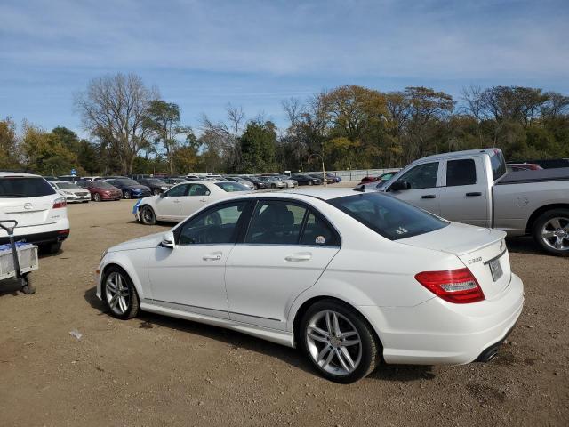 WDDGF8AB2DR282628 - 2013 MERCEDES-BENZ C 300 4MATIC WHITE photo 2