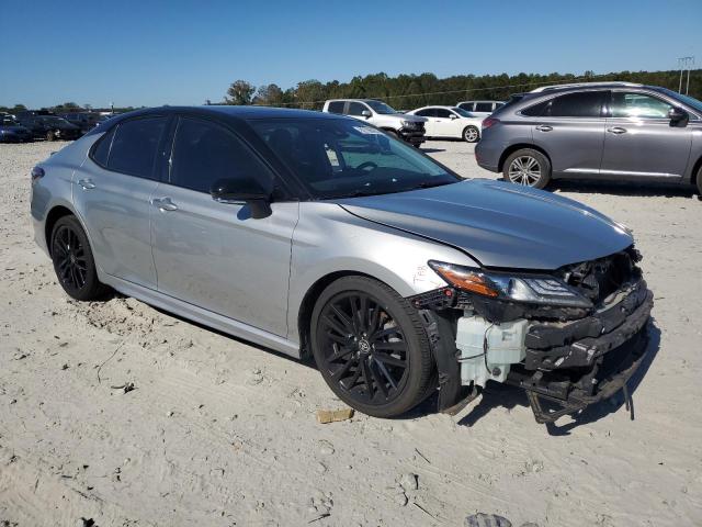 4T1K61AK2NU498582 - 2022 TOYOTA CAMRY XSE SILVER photo 4