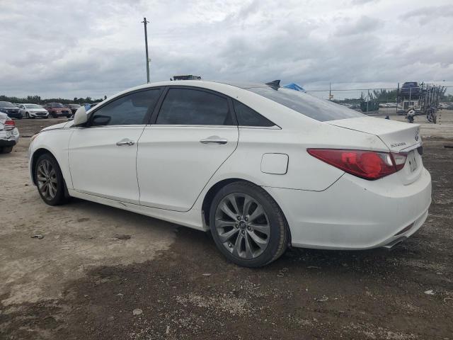 5NPEC4AC9CH351204 - 2012 HYUNDAI SONATA SE WHITE photo 2