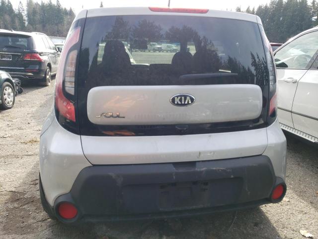 KNDJN2A24G7853021 - 2016 KIA SOUL SILVER photo 6