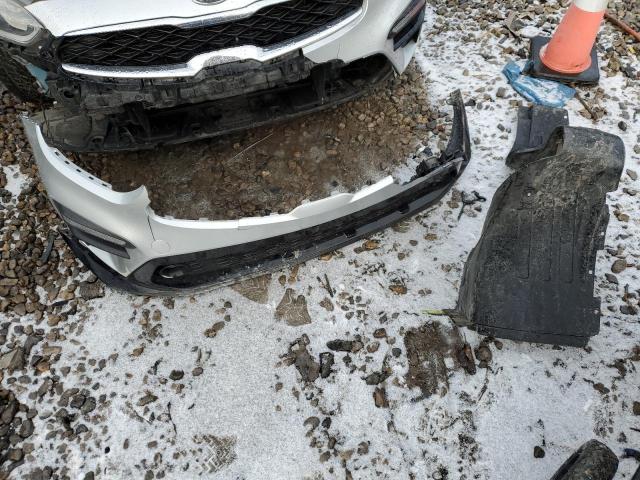 3KPF34AD3KE064425 - 2019 KIA FORTE GT LINE SILVER photo 12