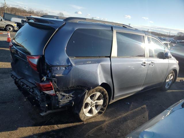 5TDKZ3DCXHS798083 - 2017 TOYOTA SIENNA LE BLUE photo 3