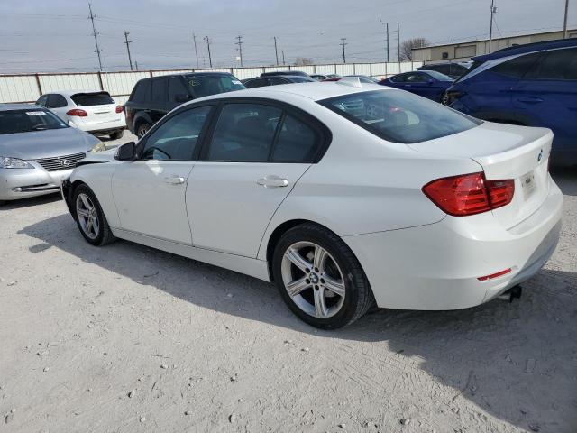 WBA3C1C51DF438561 - 2013 BMW 328 I SULEV WHITE photo 2