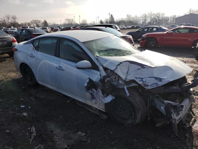 1N4BL4BV5LC243067 - 2020 NISSAN ALTIMA S WHITE photo 4