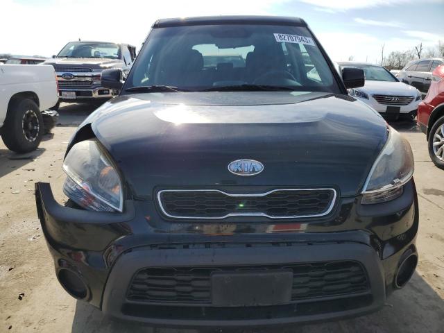 KNDJT2A50C7411802 - 2012 KIA SOUL BLACK photo 5