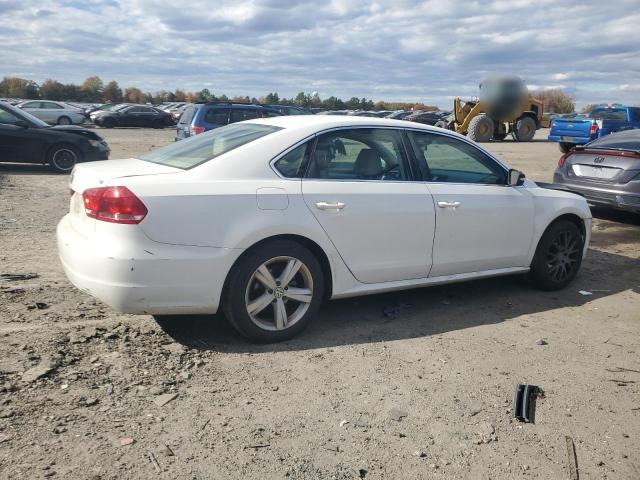 1VWBP7A37DC043872 - 2013 VOLKSWAGEN PASSAT SE Weiß Foto 3