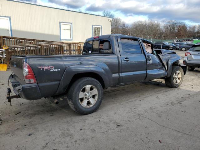 3TMMU4FN9DM057803 - 2013 TOYOTA TACOMA DOUBLE CAB LONG BED GRAY photo 3