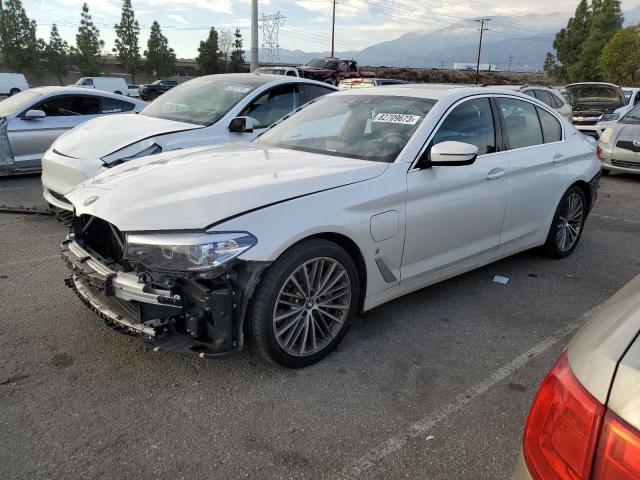 WBAJA9C53KB389413 - 2019 BMW 530E WHITE photo 1