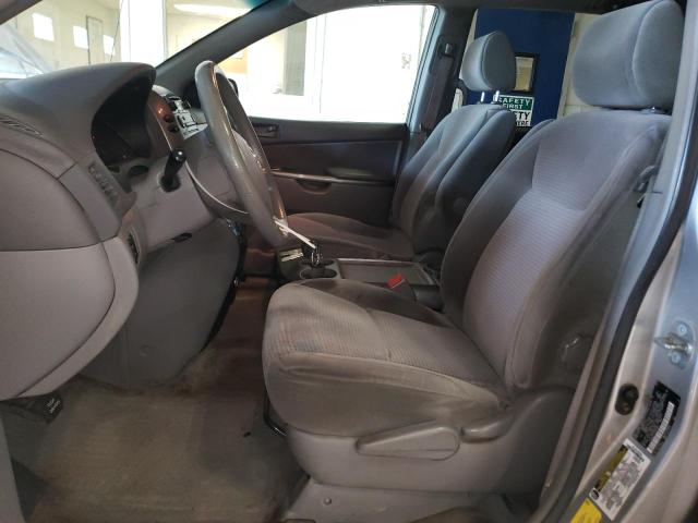 5TDZA23C16S481260 - 2006 TOYOTA SIENNA CE SILVER photo 7