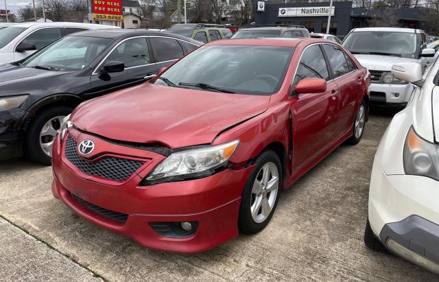 4T1BK3EKXAU114236 - 2010 TOYOTA CAMRY SE RED photo 2