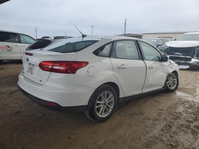 1FADP3F24JL321763 - 2018 FORD FOCUS SE WHITE photo 3