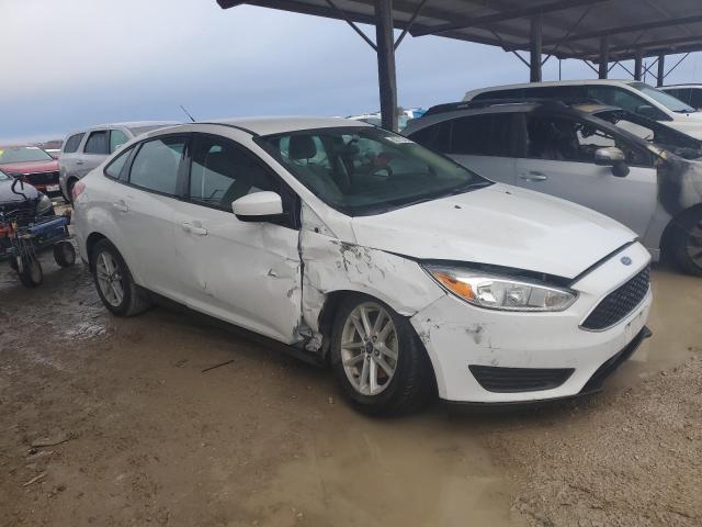 1FADP3F24JL321763 - 2018 FORD FOCUS SE WHITE photo 4