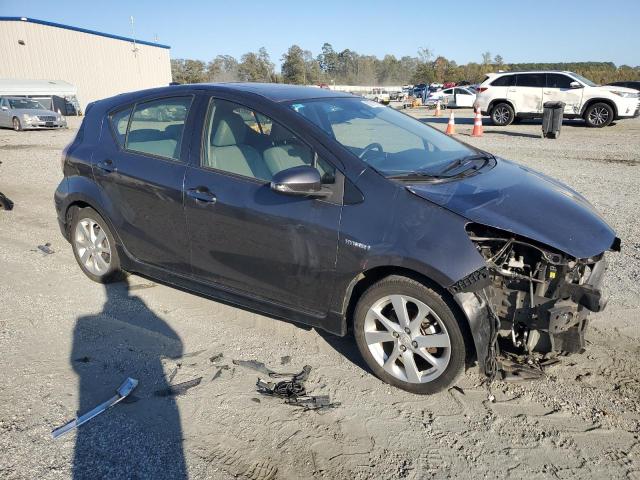 JTDKDTB33H1593381 - 2017 TOYOTA PRIUS C Сірий фото 4